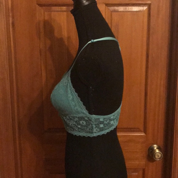 Victoria's Secret Bralette Size Medium - Picture 5 of 7